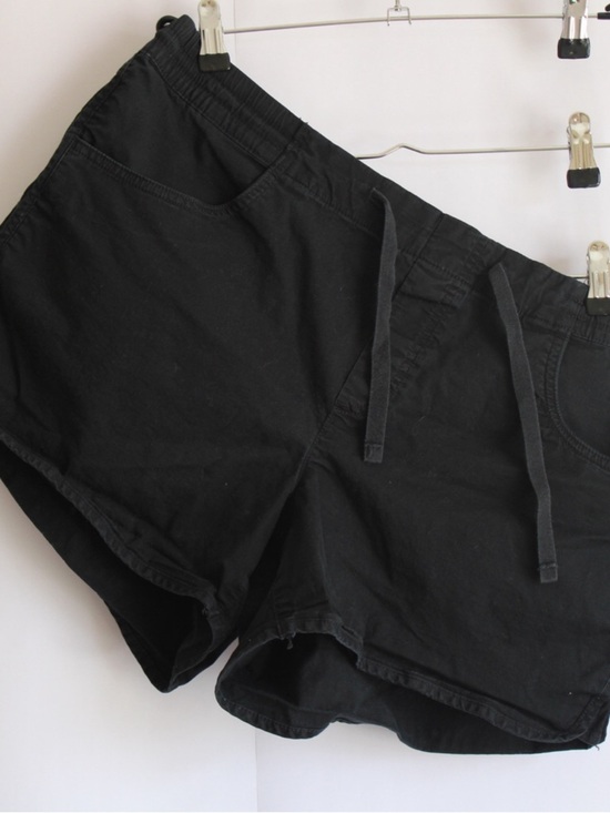 Eddie Bauer Pants - Women's Eddie Bauer Black Cotton Athletic Drawstring Shorts in size 14